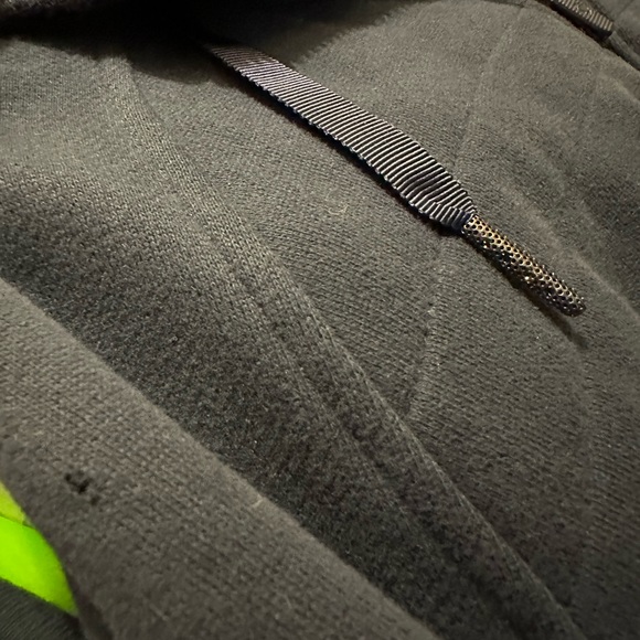 Lululemon Zip up Hoodie. - Picture 5 of 5